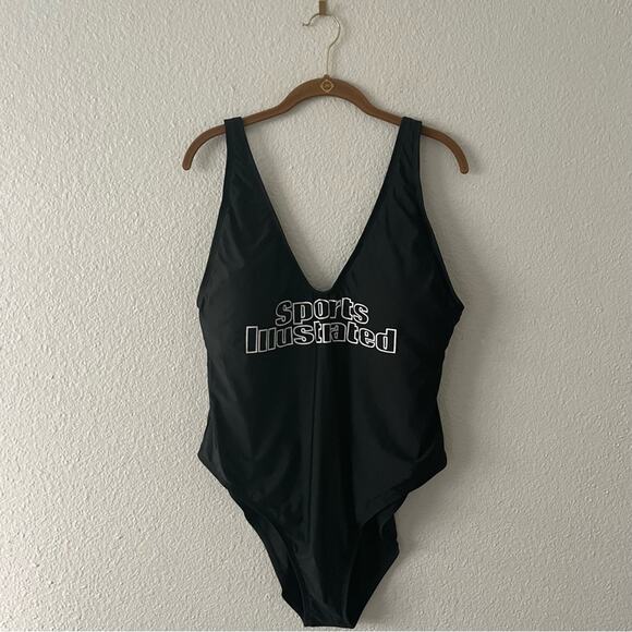 Sports Illustrated Black Low Back Plus Size Swimsuit One Piece NWT - Picture 2 of 4